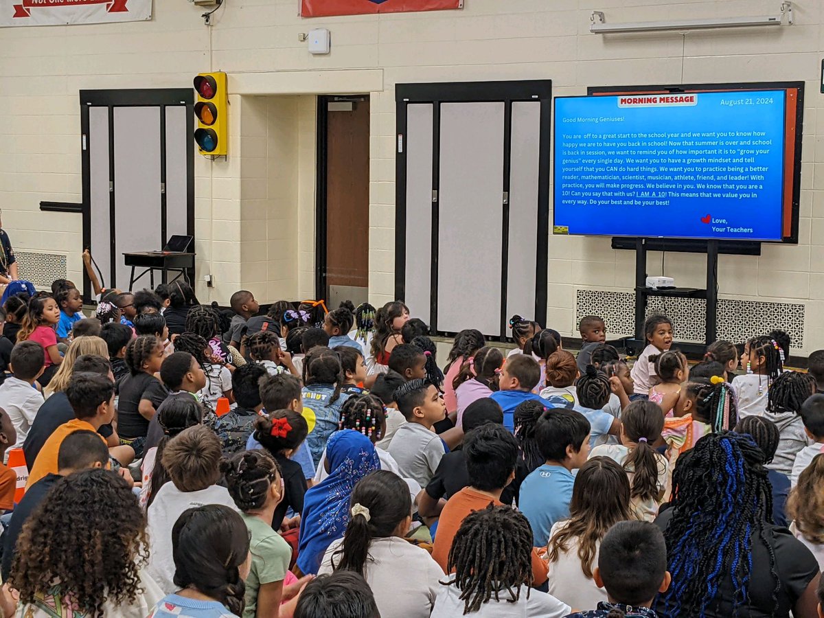 silvercityKCK's tweet photo. We are still rocking Morning Meetings at Silver City and on Wednesday, we held our whole school morning meeting✨ #ResponsiveClassroom #SEL #RelationshipsMatter #ARSIPS #SCvalues https://t.co/zNXpdBVeXS