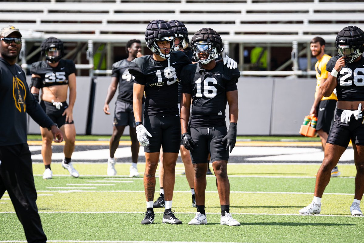 AppState_FB's tweet photo. 𝗚𝗮𝗺𝗲 𝗪𝗲𝗲𝗸'𝘀 𝗝𝘂𝘀𝘁 𝗔𝗿𝗼𝘂𝗻𝗱 𝗧𝗵𝗲 𝗖𝗼𝗿𝗻𝗲𝗿

#GoApp https://t.co/p0d1CtaZQv