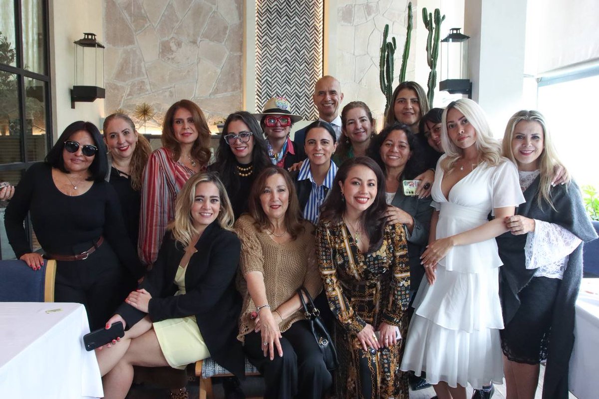 Agradezco a <a href="/DeliaGonzalezMX/">Delia González</a> la invitación a este encuentro empresarial en el que estubo presente <a href="/elconsejomx/">Consejo Ciudadano Mx</a>, y en el que me brindaron el espacio para compartir y platicar sobre el trabajo que hacemos desde la <a href="/FundacionCar21/">Fundacion Carmen Sanchez</a>+