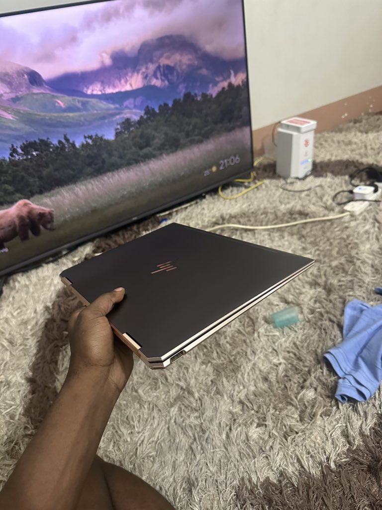 ATMLee_'s tweet image. Hp Spectra 360 on sell

CORE i7
8th Gen
1 TB
16 Gb ram
Clean

Dm me if interested.