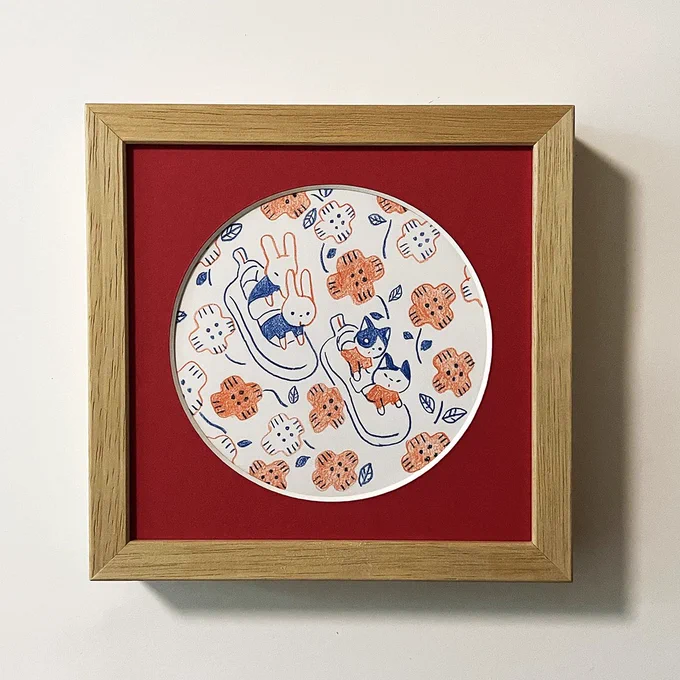 本日(8/23)Open 11時です!￼出展作品 『お散歩と』 額装:150mm×150mm×35mm ーーー ryuku solo exhibition 『 ○ to ○ 』 日時:8/23(金)〜9/2(月)  ※ 金・土・日・月  11:00〜17:00  場所:watagumo (  )  愛媛県上浮穴郡久万高原町下畑野川甲680 
