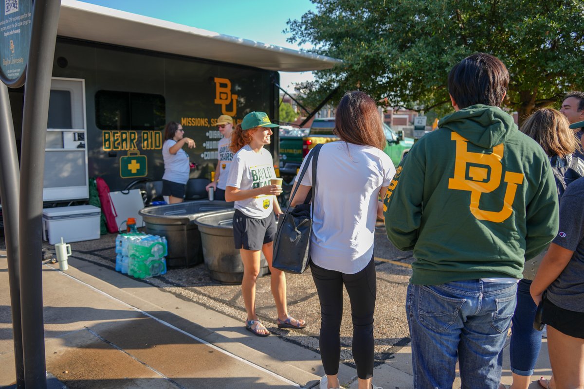 Baylor Missions, Service & Public Life tweet media