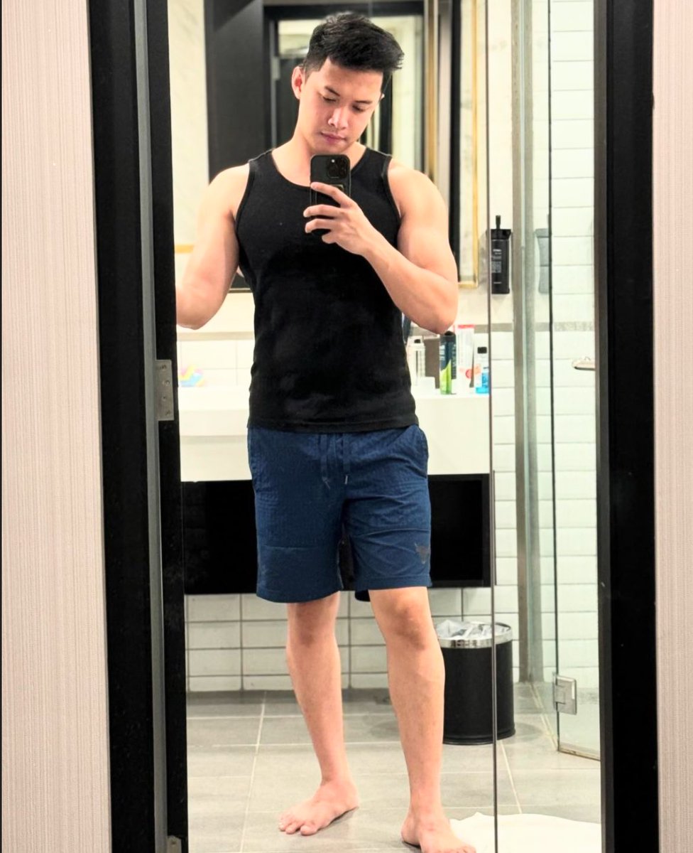 dowmnload's tweet photo. OPEN PIJAT PRIA  SURABAYA📍 
BISA IN/OUT

- PIJAT VITALITAS
- PIJAT FULLBODY
- PIJAT KEJANTANAn
- B2B 

REKOMENDASI YANG BERBINTANG ⭐️ 

( NOMOR WA ADA DI BIO❗ ) 

#pijatsurabaya 
#pijatpriasurabaya 
#gaysurabaya 
#bosurabaya 
#availsurabaya 
#openbosurabaya https://t.co/4aUmq1ss6W