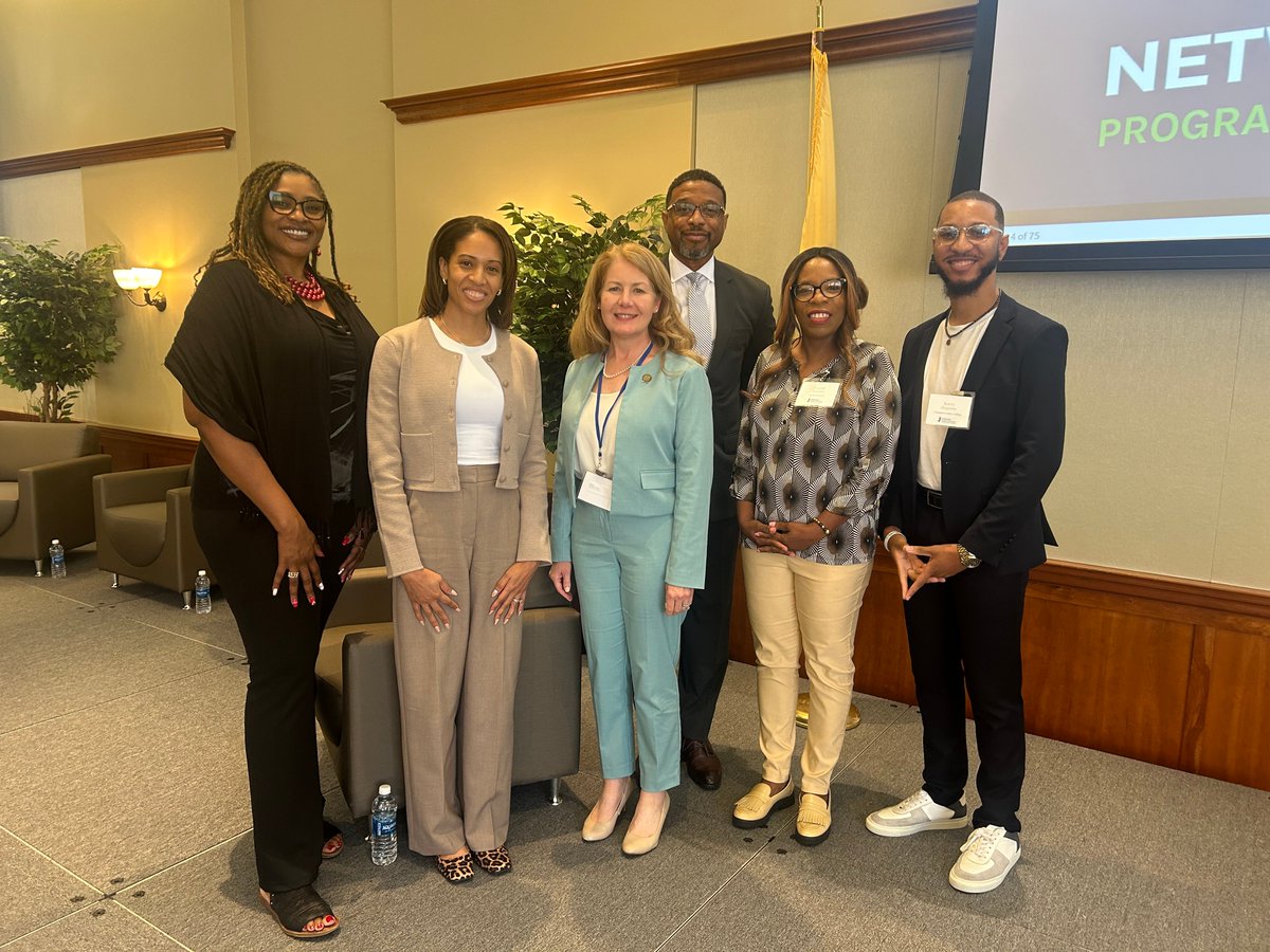 IHEP (@iheptweets) on Twitter photo Exciting to have a film from IHEP's #CollegeComebacks series screened at New Jersey's statewide student success convening! Thank you <a href="/NJHigherEd/">NJ Office of the Secretary of Higher Education</a> and <a href="/CompleteCollege/">Complete College America | CCA</a> for amplifying the personal stories of returning students. Exciting to have a film from IHEP's #CollegeComebacks series screened at New Jersey's statewide student success convening! Thank you <a href="/NJHigherEd/">NJ Office of the Secretary of Higher Education</a> and <a href="/CompleteCollege/">Complete College America | CCA</a> for amplifying the personal stories of returning students.