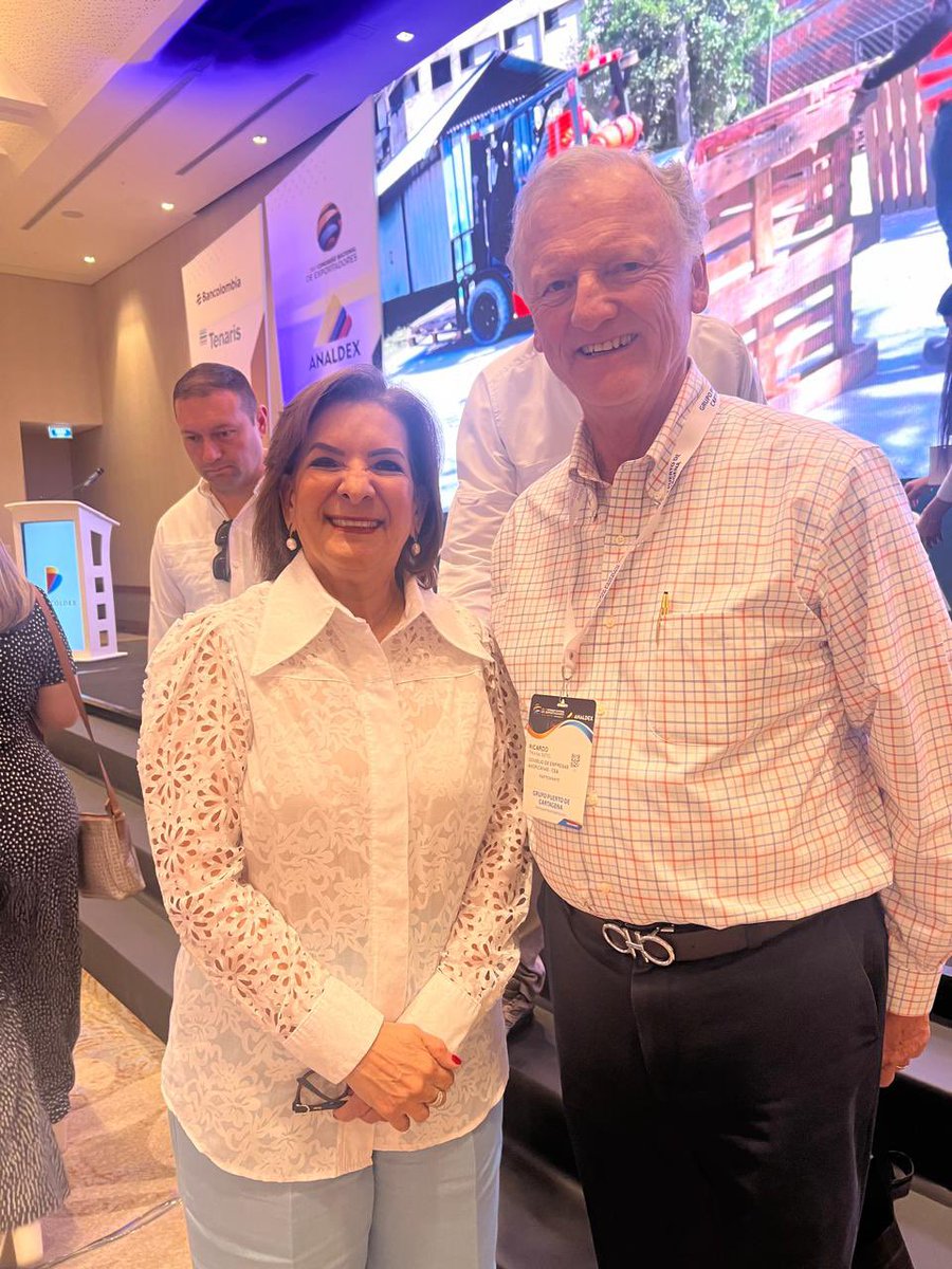 En el #CongresoExportadores2024 de <a href="/AnaldexColombia/">Analdex Colombia</a> , tuve la oportunidad de conversar con la Procuradora General, Margarita Cabello. Nos quedó muy claro, que la institucionalidad es un soporte estructural de la Nación.
<a href="/PGN_COL/">Procuraduría General de la Nación</a> #InversiónExtranjera