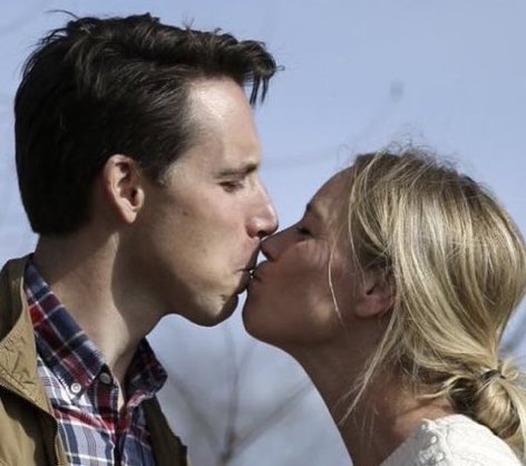 scrappyone76's tweet photo. @HawleyMO Shut up p*ssy. Heβs going to wipe up the floor with your cowardly ass. This you passionately kissing your wife? πππππ #runhawleyrun #coward #traitor https://t.co/8LeDDLVPs1