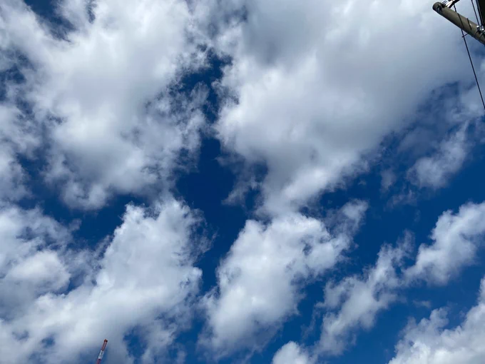 そうか、蝦夷民で自分世代だと夏休みはもう終わってる頃か。今年は暑かったなぁ。まだ暑いの終わってないけど。 
