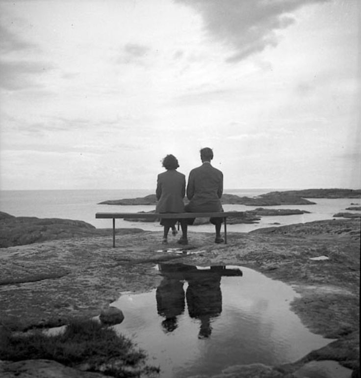 literlandweb1's tweet photo. "El amor es como el mercurio en la mano. Deja la mano abierta y se quedará; agárralo y escapará".
Dorothy Parker https://t.co/8uwOwYamBt