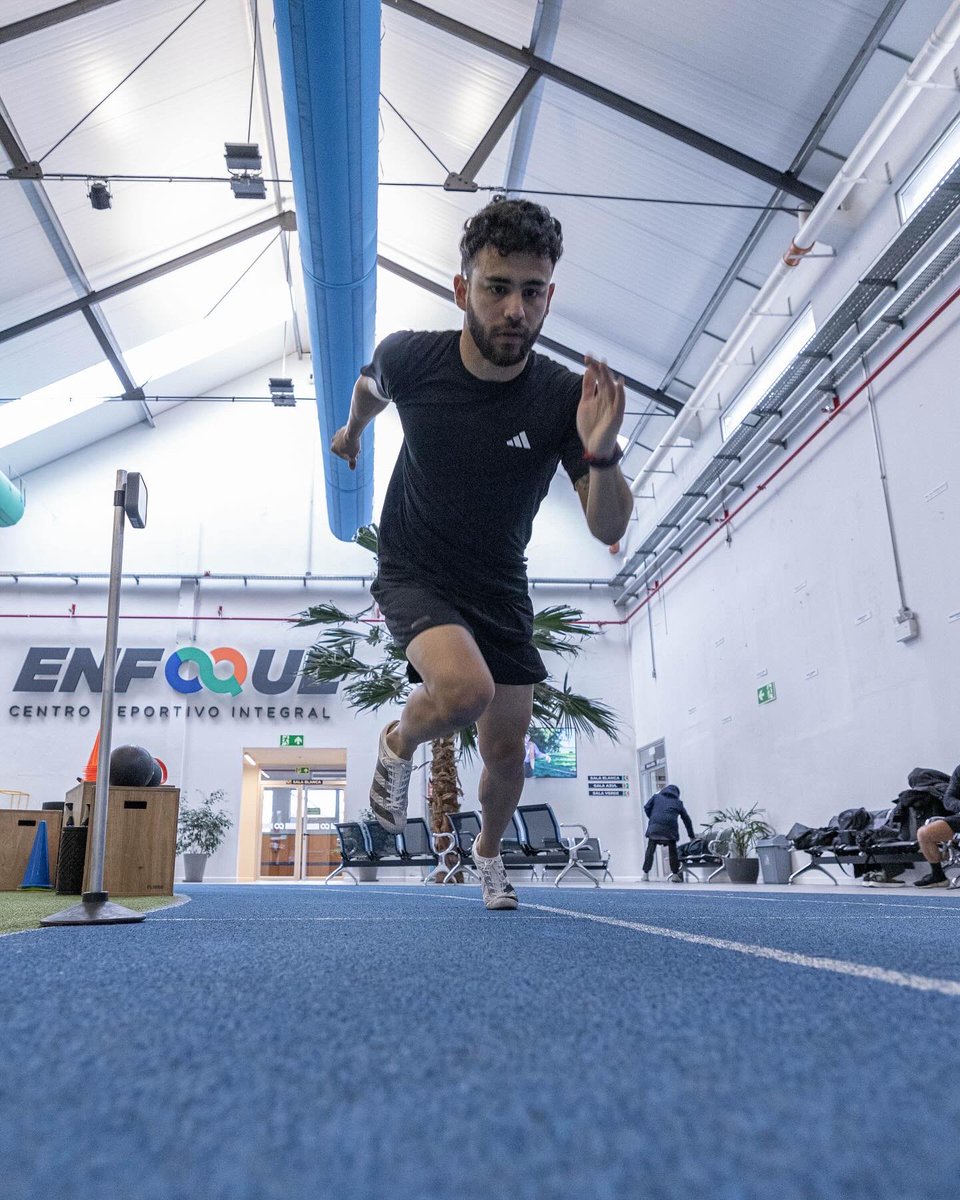 🔍 Modo Fotocélula: ACTIVADO ✅

Lleva el rendimiento de tus deportistas al siguiente nivel con nuestra función fotocélula. 

Evalúa la velocidad parcial y total en tiempo real, con datos precisos al instante.

📡 Fácil implementación, sistema inalámbrico y largo alcance.