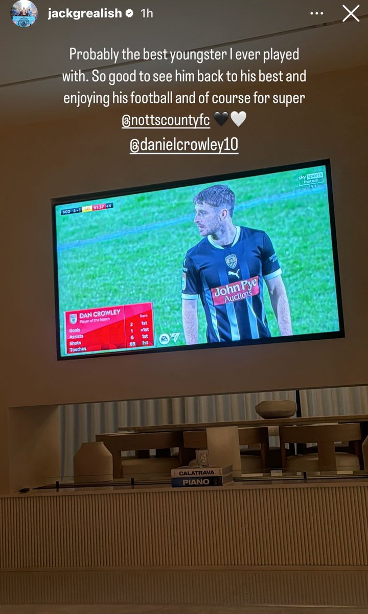 KRennicks40's tweet image. High praise, deserved praise. 

From one excellent Notts County #10 to another. 🖤🤍

#Notts