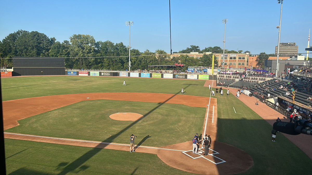Colin Casey (@colincaseypxp) on Twitter photo Oat Milker Night at Segra!
LHP Yanquiel Sanchez on the hill for <a href="/WoodpeckersNC/">Fayetteville Woodpeckers</a> as they look for their 4th straight win. Former <a href="/StarfiresBB/">Starfires Baseball</a> LHP Justin Sinibaldi makes his pro debut for <a href="/Kcannonballers/">Kannapolis Cannon Ballers</a>. Shoutout 413.
Live with <a href="/ad_chapman/">Andrew Chapman</a> on Bally Live / MiLB.TV! Oat Milker Night at Segra!
LHP Yanquiel Sanchez on the hill for <a href="/WoodpeckersNC/">Fayetteville Woodpeckers</a> as they look for their 4th straight win. Former <a href="/StarfiresBB/">Starfires Baseball</a> LHP Justin Sinibaldi makes his pro debut for <a href="/Kcannonballers/">Kannapolis Cannon Ballers</a>. Shoutout 413.
Live with <a href="/ad_chapman/">Andrew Chapman</a> on Bally Live / MiLB.TV!