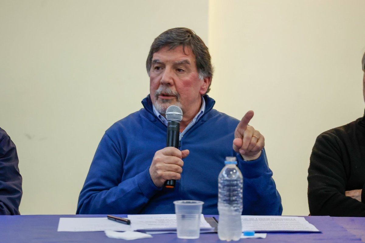 AlbertoSileoni's tweet photo. La Educación de Adultos habla de nosotros como sociedad,  confluye allí lo social y lo pedagógico, donde todavía permanece vivo el pensamiento Freiriano. Creemos en una sociedad más justa, más solidaria en donde todas y todos pueden tener las mismas oportunidades, es posible . https://t.co/eZElJnX3kQ
