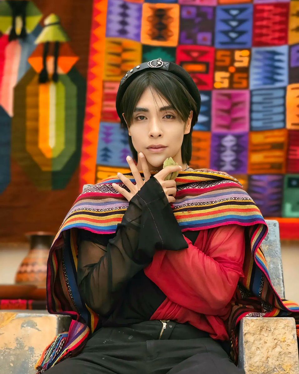 Lenintamayoqpop's tweet image. Este florecer esta hecho con las lágrimas de un gran pueblo 🏵 
#leninqpop #amorylibertad #qpop #quechuapop #cusco #peru #bolivia #chile #ecuador #argentina #korea #asiaqpoptour #kpop #kutimuni