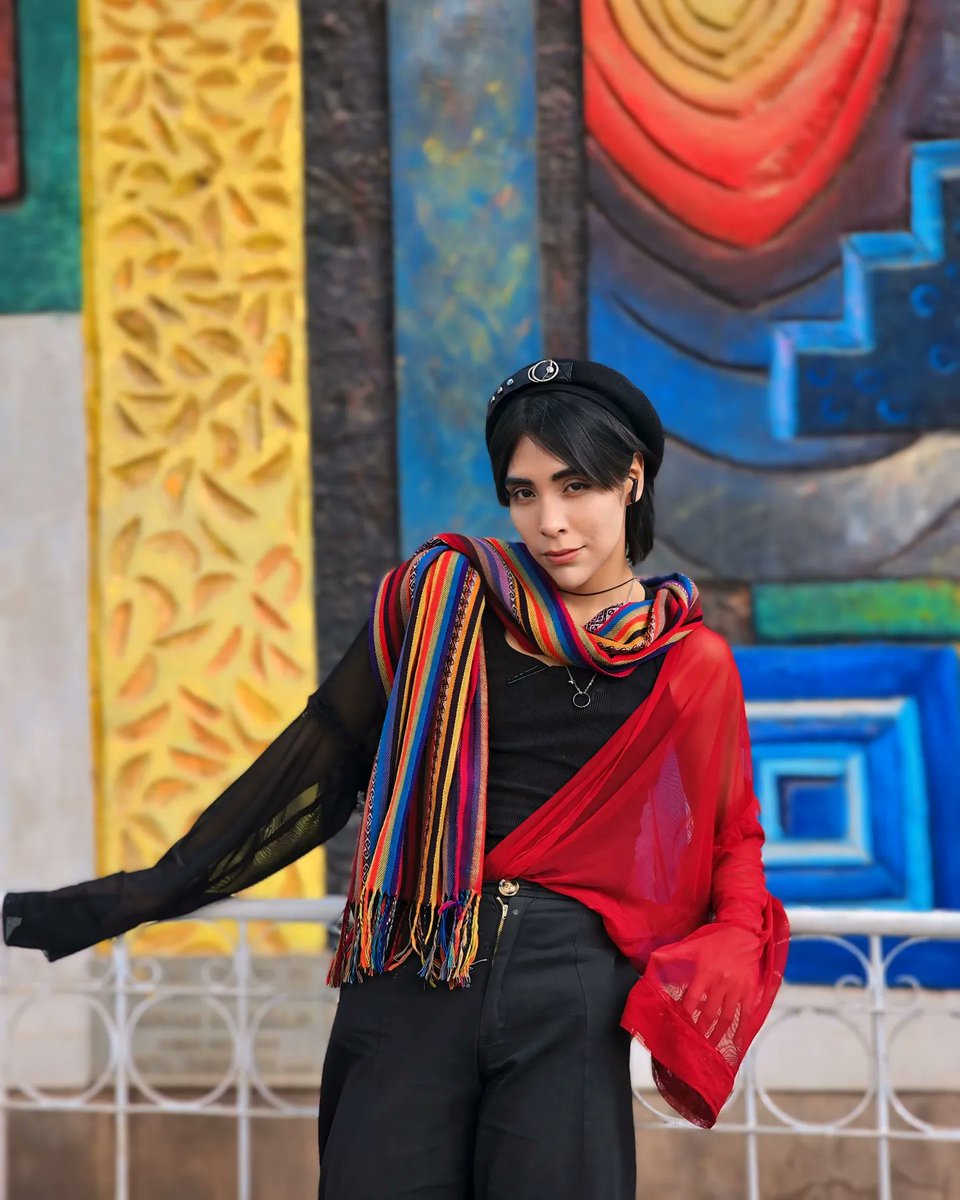 Lenintamayoqpop's tweet image. Este florecer esta hecho con las lágrimas de un gran pueblo 🏵 
#leninqpop #amorylibertad #qpop #quechuapop #cusco #peru #bolivia #chile #ecuador #argentina #korea #asiaqpoptour #kpop #kutimuni