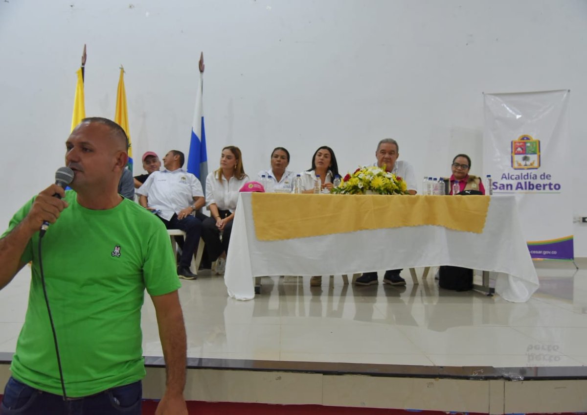 GobdelCesar's tweet photo. Como anunció la gobernadora @elviamilenasd, intensificámos esfuerzos en el municipio de San Alberto, junto a la Alcaldía, para proteger a niños y adolescentes del consumo de sustancias psicoactivas, con apoyo integral a familias. Hoy, varias sectoriales presentes en la población https://t.co/X2HCtBWyMC