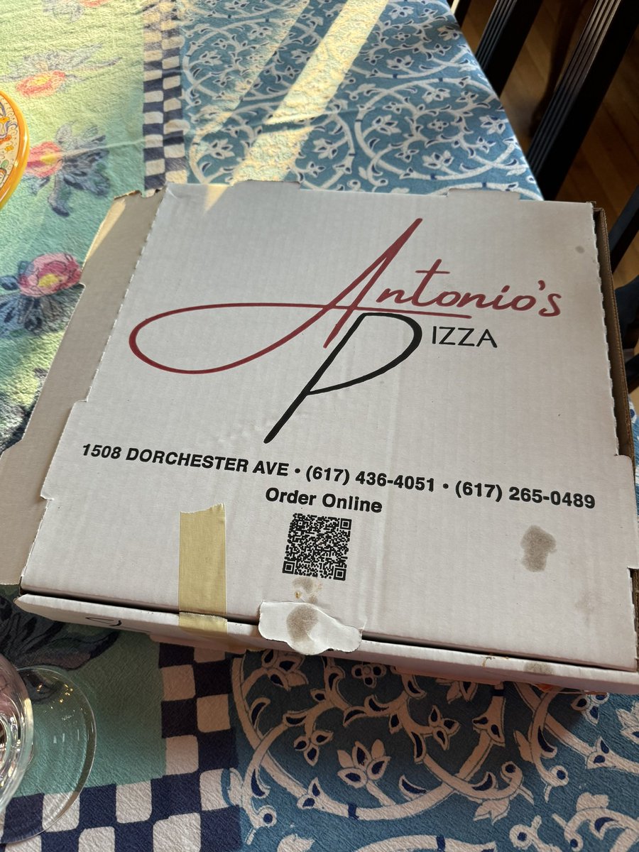 lisamurphy0205's tweet photo. Sometimes there is no substitute #antoniospizza #dorchester https://t.co/uBAWKm0MZe