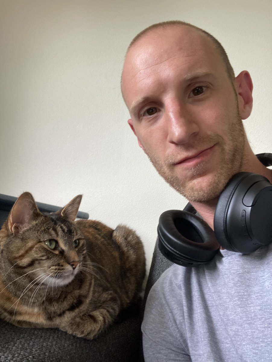 Michael Drogalis (@michaeldrogalis) on Twitter photo My engineering team leader remains undefeated. My engineering team leader remains undefeated.