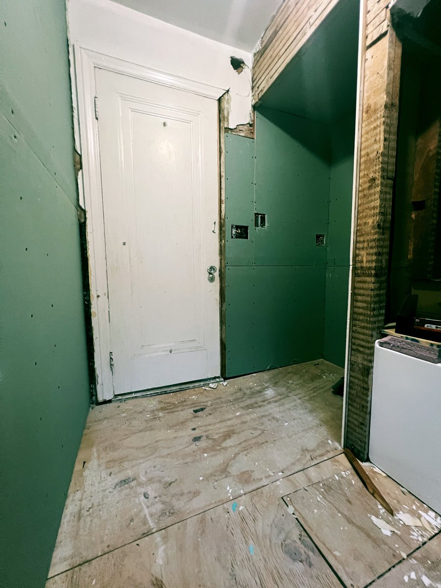 Adelaide Welden tweet media