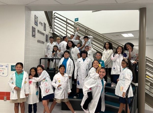 Leslie Thomas tweet media