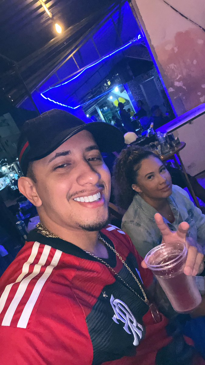 Djzebrinhaofc's tweet photo. Um casal é formado por um brincalhão e uma rabugenta 😂❤️👩🏼‍❤️‍💋‍👨🏽 https://t.co/lUxqNnAFef