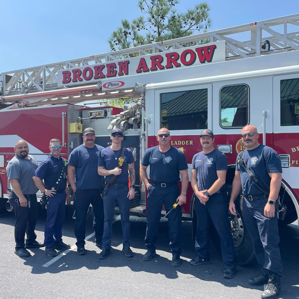 PSOklahoma's tweet photo. We ❤️ first responders! Our PSO team shared electrical safety training with the Broken Arrow Fire Department, so we can all work together to keep our communities safe. #PSOklahoma #BAFire https://t.co/v5UdIczHkz