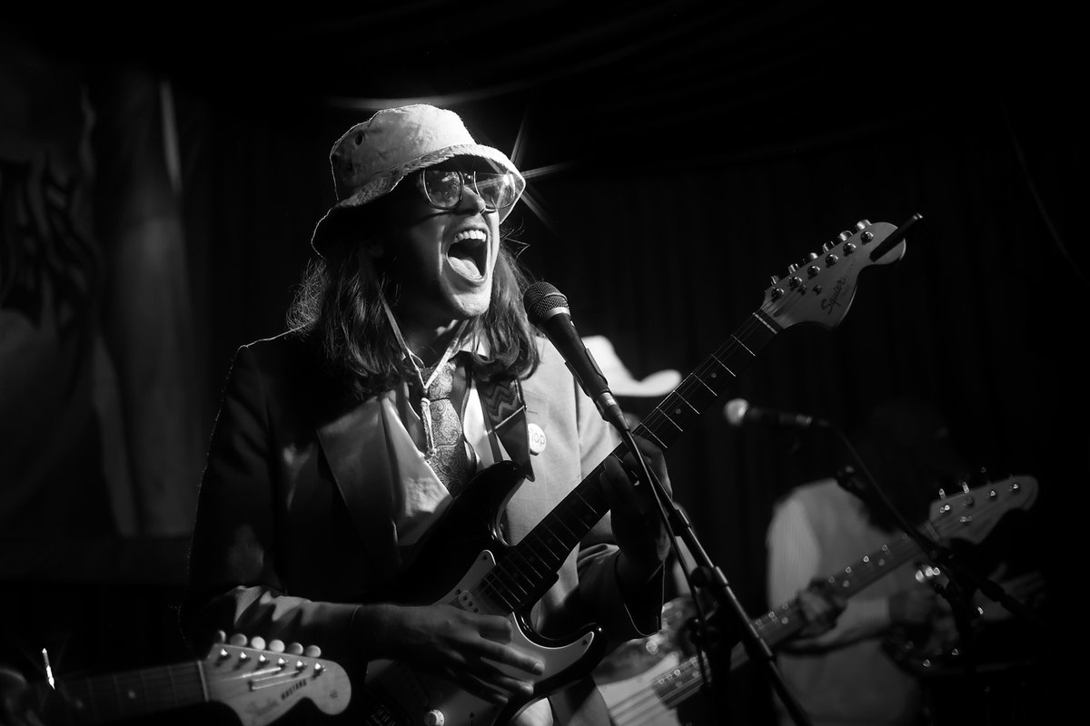 Sad Dads / Surf Instructor single launch at the Prince Albert dlvr.it/TCFzvK