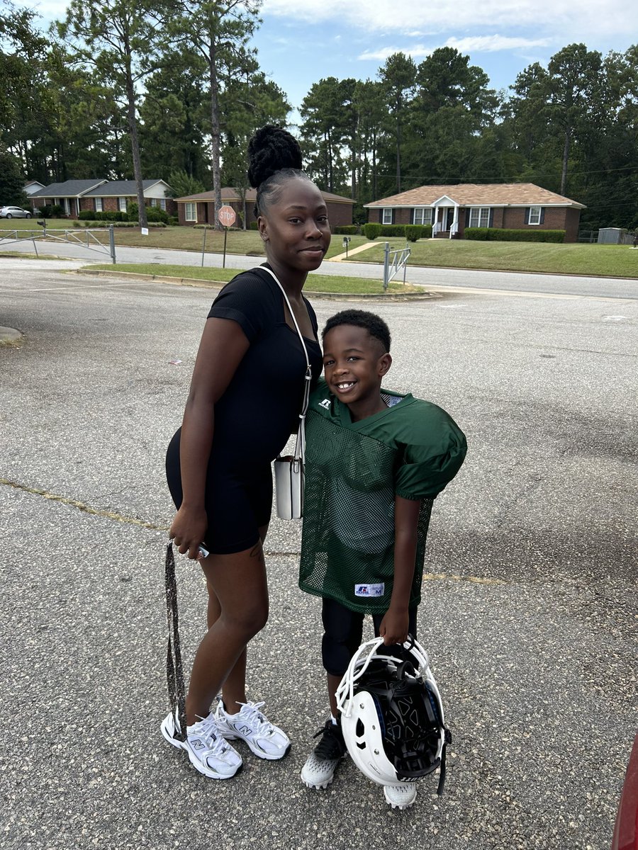 Jarria10's tweet photo. Tank’s first scrimmage game 💚🤍 https://t.co/8zNIlZbDlI