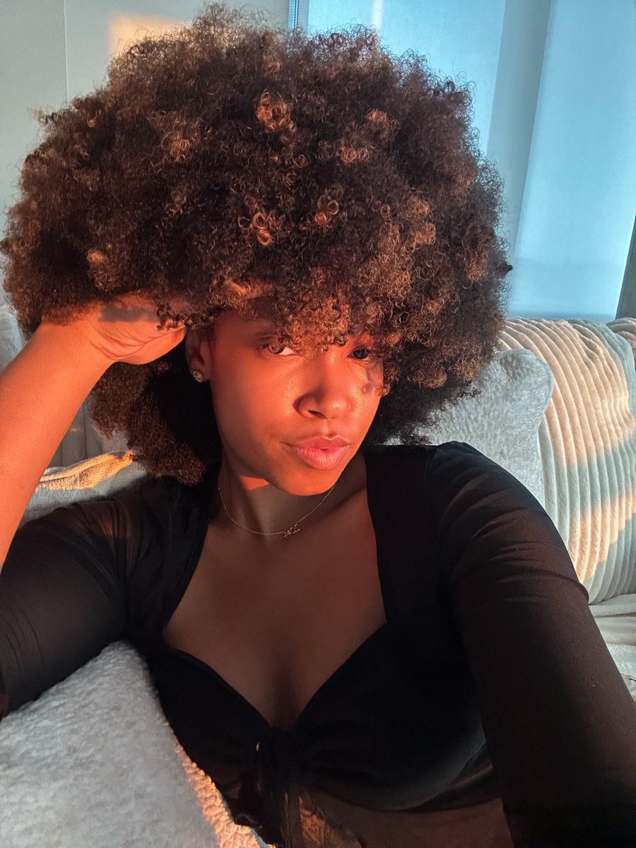 tiabirdd's tweet photo. IRL ☆ https://t.co/QdLwbEcyj3