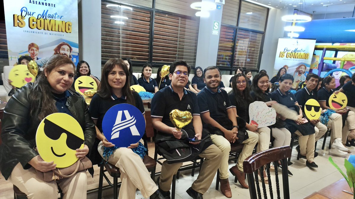 EducacionUPN's tweet photo. Durante el programa de lanzamiento de #Matrícula2025, el Pr. Daniel Montalvan, presidente de @AdventistasUPN, presentó desafíos que se extienden hasta el año 2027, enfocados en ➕: más estudiantes, más instituciones y más misión. 🙏🏻📚
#OurMasterIsComing 👑 https://t.co/98W0lVINNZ