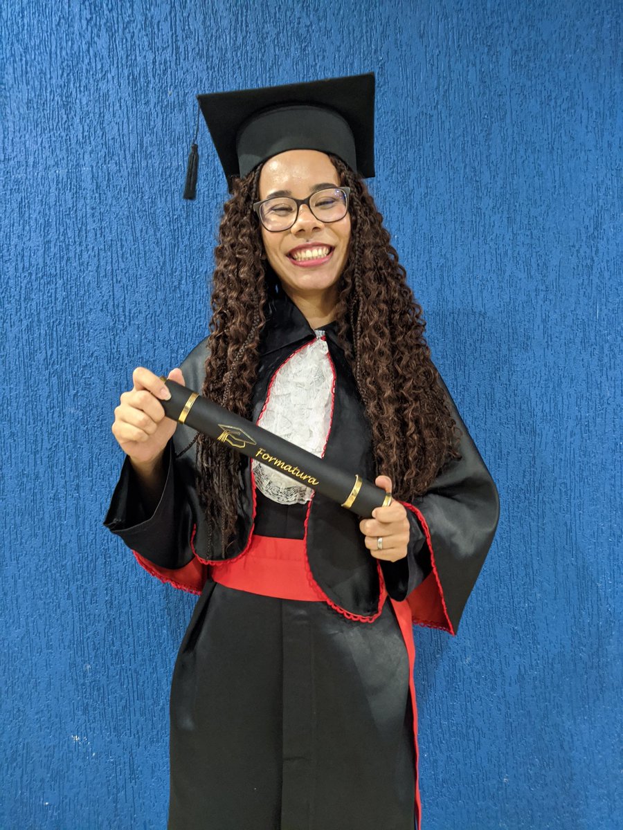Já podem me chamar de Dra Lay Pagodeira Perigosinha 🎓⚖️