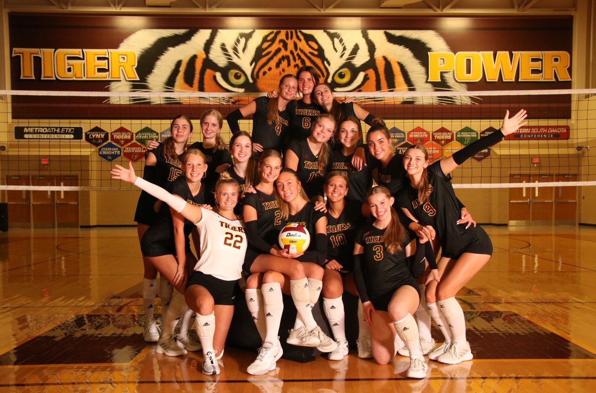 HHS Volleyball tweet media