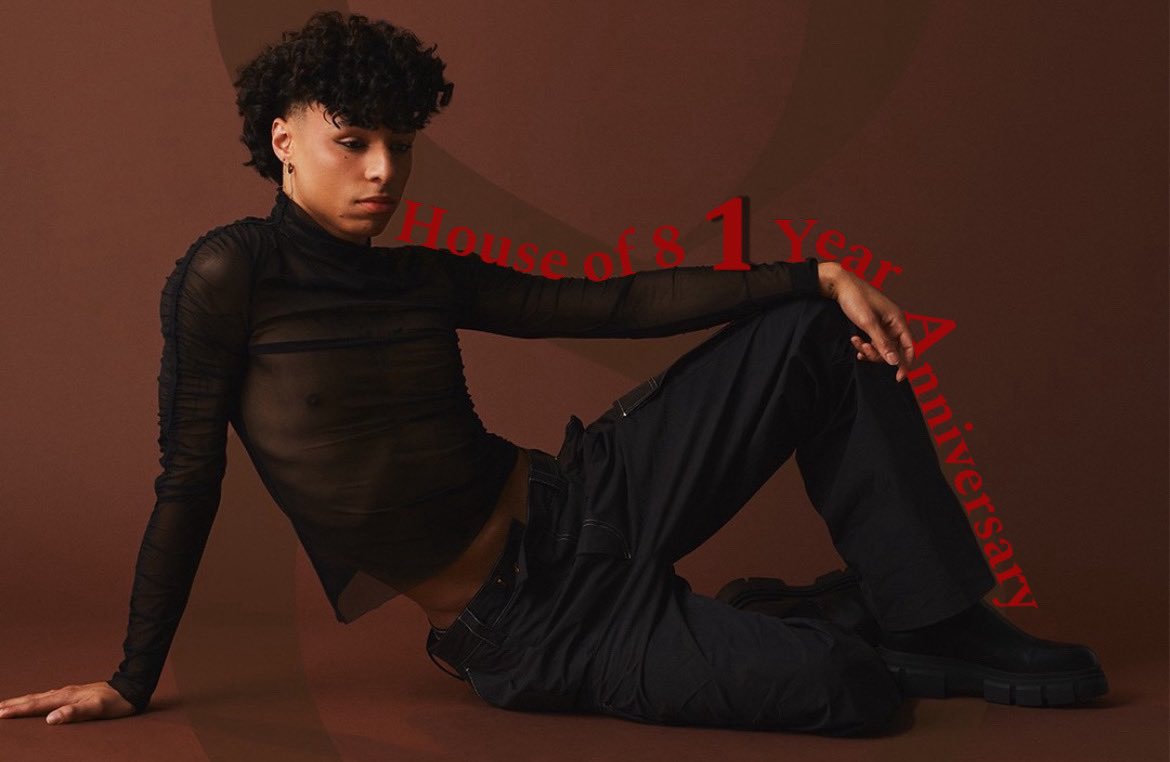 Iarrisgrace's tweet photo. HAPPY FRIDAY & HOUSE OF 8’S 🎱
1 YEAR ANNIVERSARY ❗️❗️❗️❗️❗️
for #fridaysforlarray, feel free to post a selfie with your House of 8 product or the product itself to share your love & support for Larray’s fragrance🫶
you can also post any of your House of 8 edits or House of 8 meet & greet pics with the hashtag #Houseof8 to be added to the community’s House of 8 tab☺️