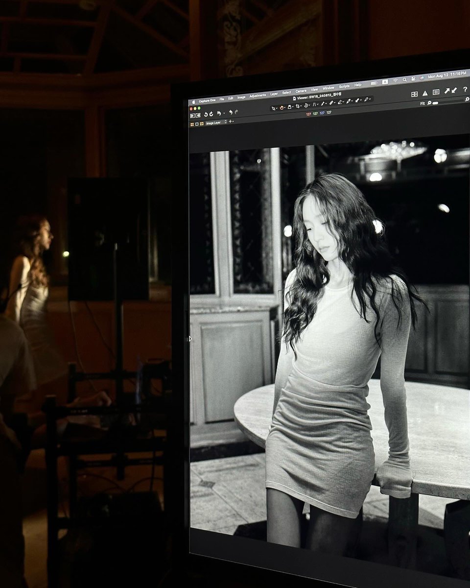 krystclass's tweet photo. [Krystal IG]

“✨” https://t.co/TcRFlLw5iY