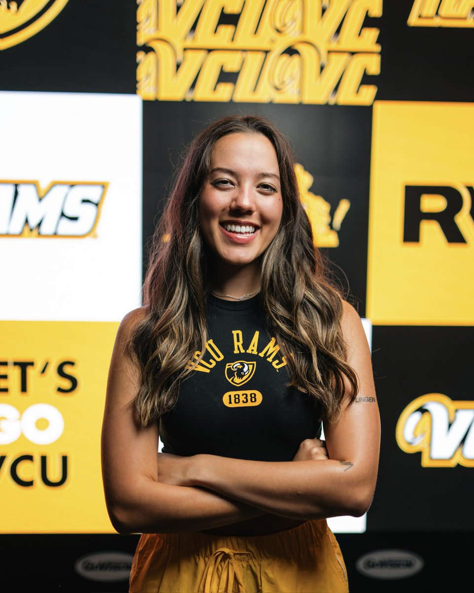 meg lee 📸 tweet media