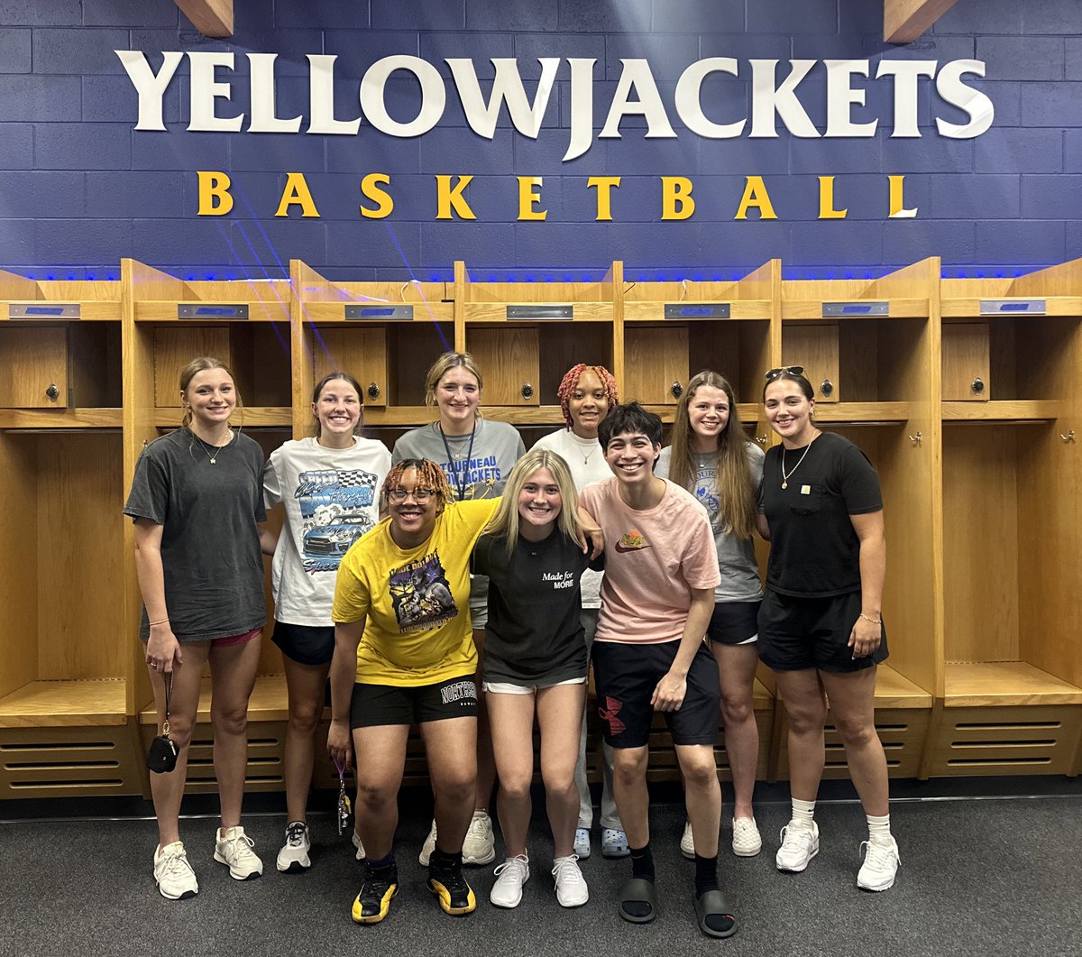 LETUWBB's tweet photo. Exciting day as our newest YellowJackets move in and start their journey at LeTourneau University! Welcome to our beautiful campus, ladies! https://t.co/e1HoFigcu4