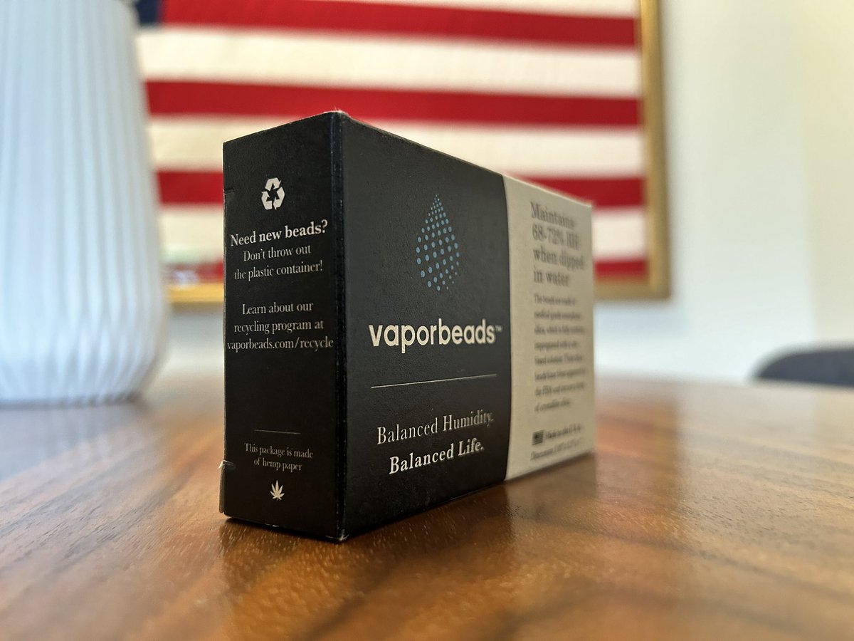 Cannador's tweet photo. After a year of switching to hemp paper packaging, we wanted to share it's benefits from both a cost and ecological standpoint:

https://t.co/pMBxUCUULF https://t.co/EoGIWSBu0x
