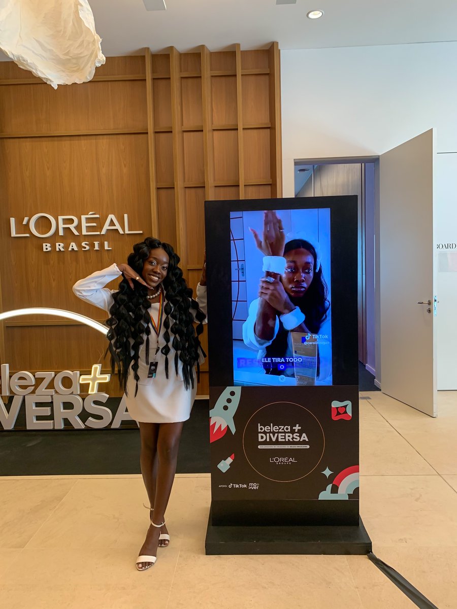 carolinnega's tweet photo. EU FAÇO PARTE DA L’OREAL BRASIL ✨ https://t.co/NJwNdf3jIe