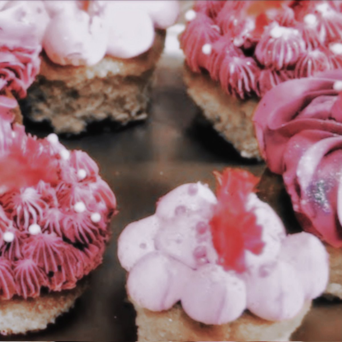 * 𝐌𝐈𝐋𝐀𝐇 ( parody ) (@killianslove_) on Twitter photo 