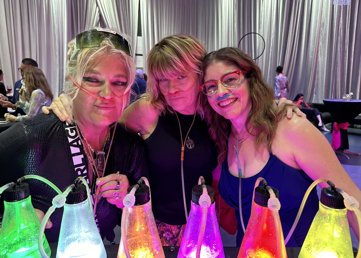 Oxygenbar360's tweet image. Take your event to the next level with Oxygen Bar 360&apos;s premium oxygen and aromatherapy scents. Your guests will thank you! #NextLevelEvents #OxygenCocktails #Aromatherapy #Refreshment #EventExperience
