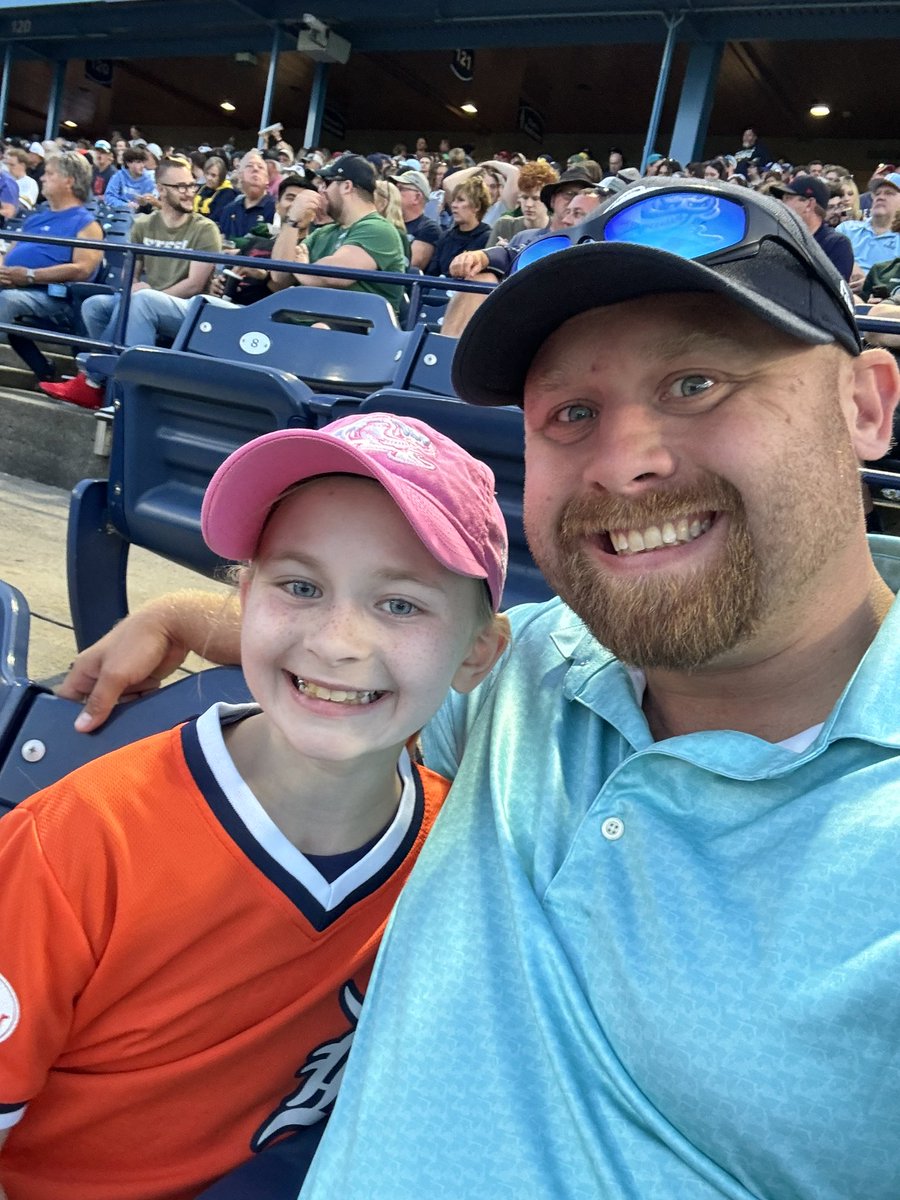 Enjoying a perfect night with <a href="/wmwhitecaps/">West Michigan Whitecaps</a> just need them to get the W. #Wcaps