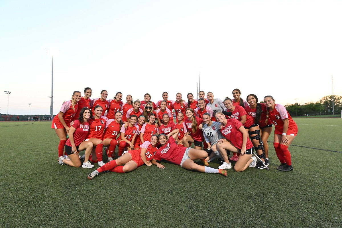 ysuWsoccer's tweet photo. That win feeling 🤩

Here’s a look at some celebration frames from @roberthayespix 📸

#GoGuins🐧 #RaiseTheBar https://t.co/lAjp1bZViM