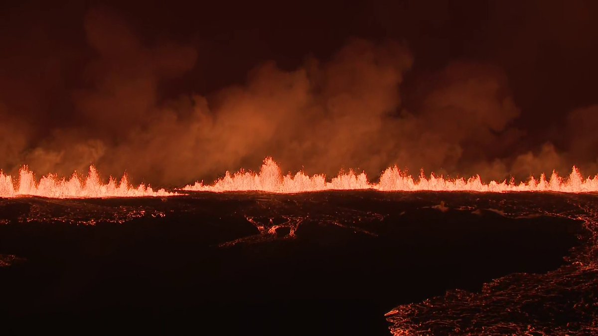 Gossprungan er um 4 km að lengd og mestur kraftur er í sprungunni norðanverðri. Hraun rennur norðar en áður og ógnar ekki Grindavík. Hraun rennur í átt að Grindavíkurvegi. Helstu áhyggjur núna eru af kaldavatnslögn sem liggur inn í Svartsengi.