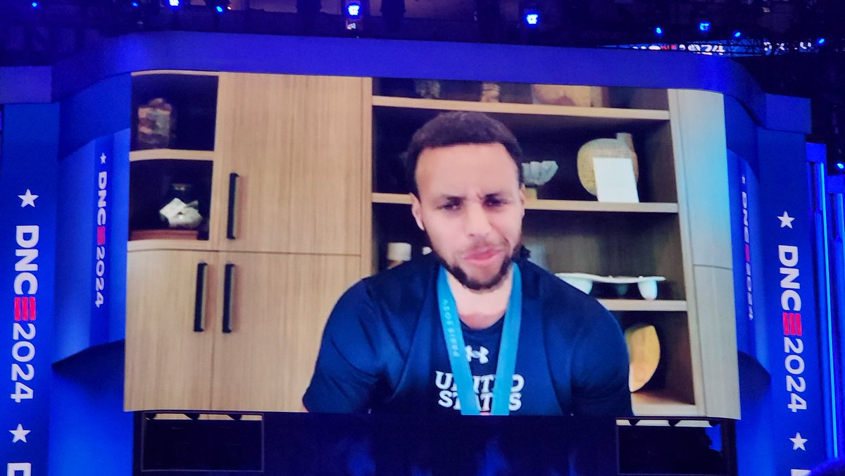 mmpadellan's tweet photo. HOLY SHIT, Steph Curry just gave his endorsement for Kamala Harris for President! 🥇🏀 https://t.co/qzwkDQY68k