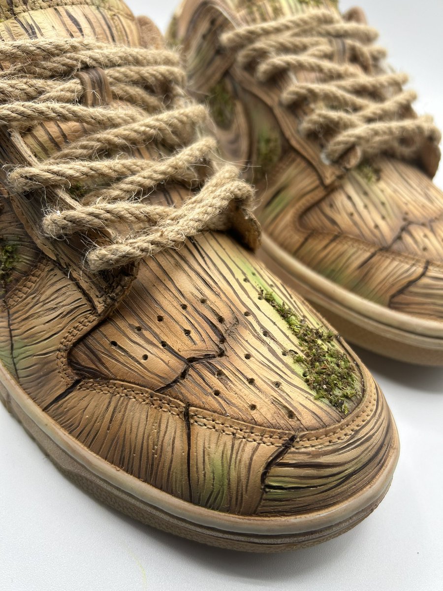 AldonteArt's tweet photo. I AM GROOT🌳🌿🌱
.
This one of my favorite Guardians of the Galaxy and I been thinking to do this concept for a long time. Glad I was able to. ENJOY
.
.
#guardiansofthegalaxyart #marvelshoes #customsneakers #iamgroot🌱 https://t.co/SJHhhy1rdv