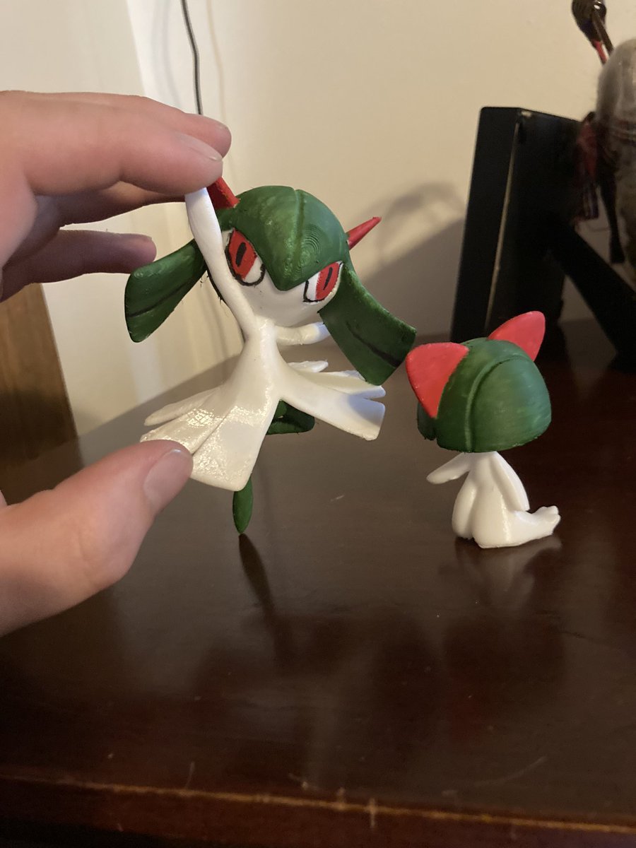 Capt_C_Tree's tweet image. Two more little fellas to add to the shelf. #3Dprinting