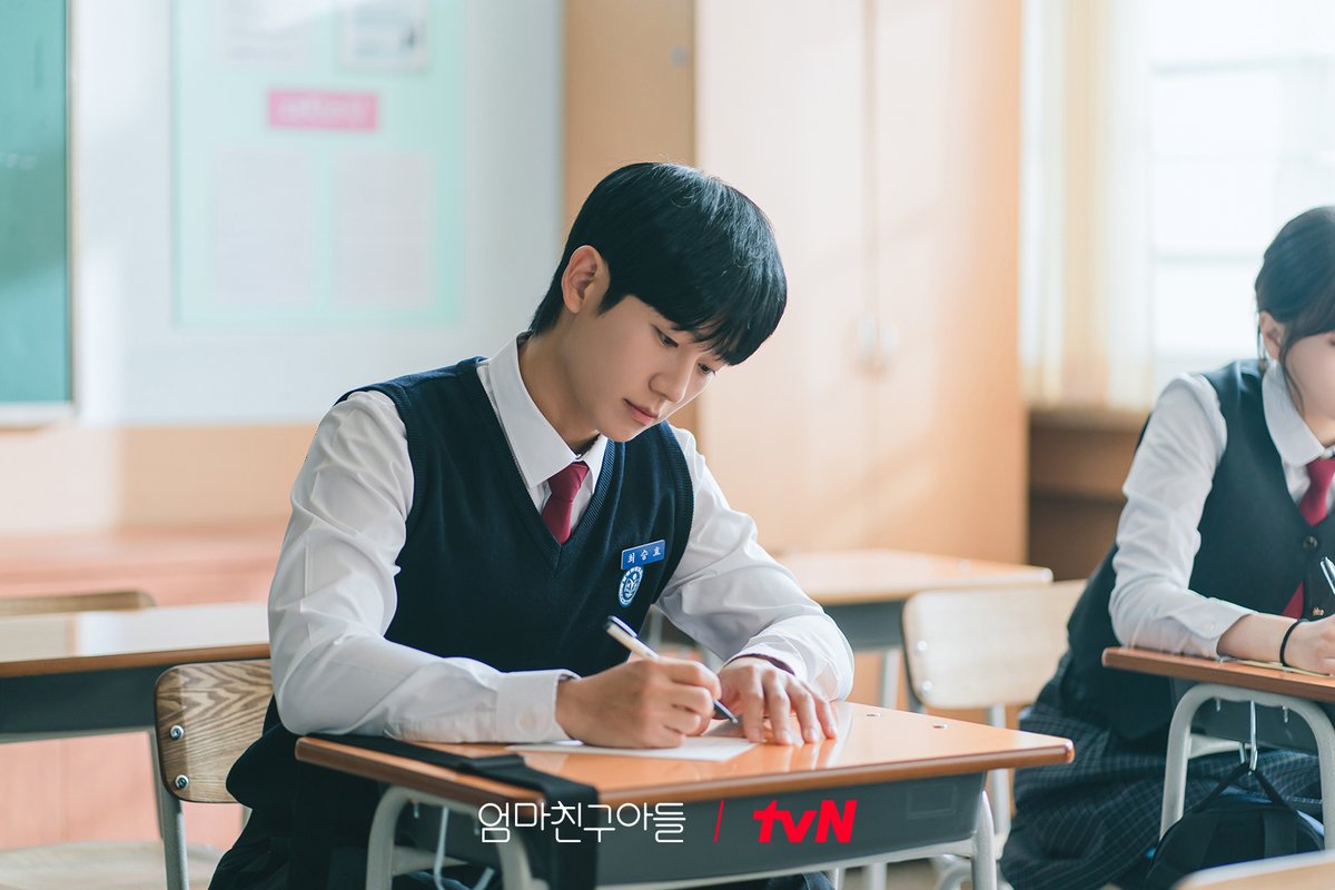 tvN drama tweet media