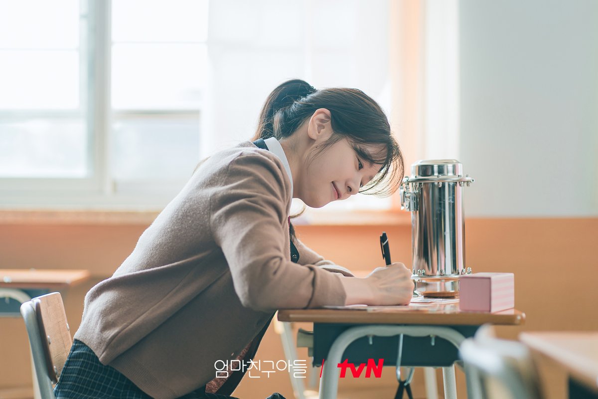 tvN drama tweet media
