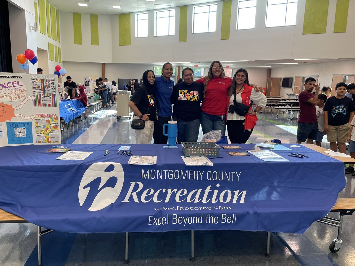 CSLNeelsvilleMS's tweet photo. @Neelsville MS Nighthawk Welcome Event was successful! Families,students,partners, stakeholders, staff, former workers,friends &amp;neighbors gathered together to celebrate the beginning of a promising SY24-25! We are Neelsville🏫CS @CSconnect_MCPS @NMS_principal https://t.co/fIuznHa7OO