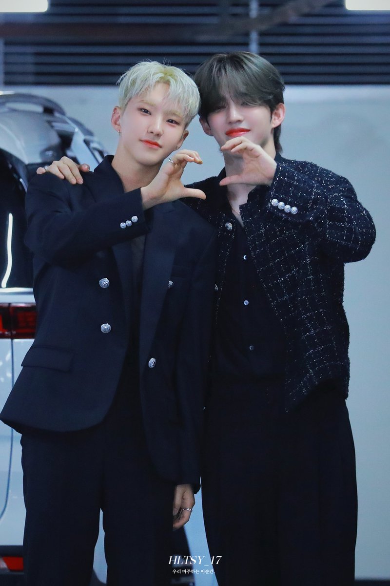 HLTSY_17's tweet photo. 240823 
나스 퇴근 
애들아… 사랑해…

#호시 #HOSHI #권순영 #ホシ 
#승철 #SCOUPS
#세븐틴    #SEVENTEEN https://t.co/jAz0IUv4tM