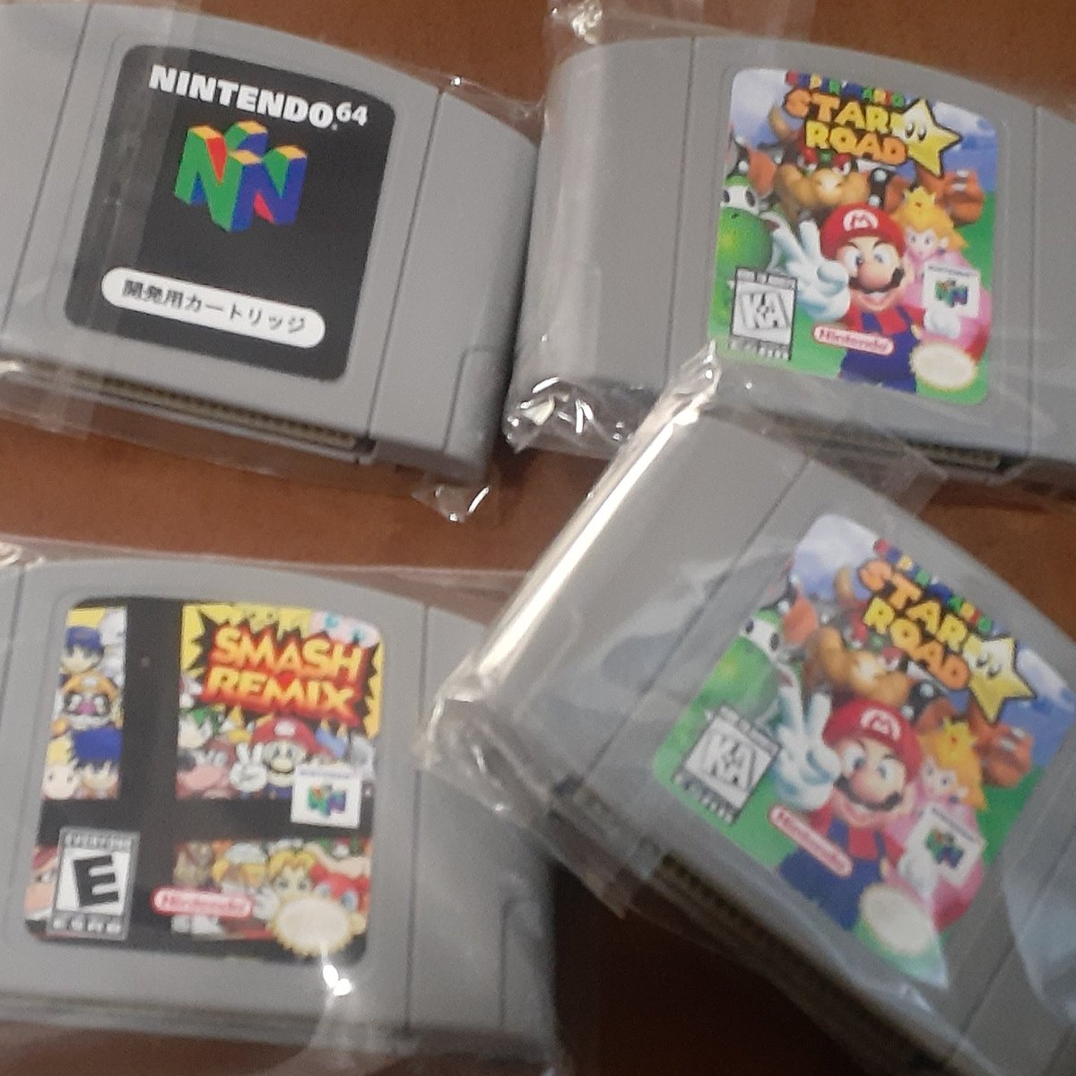 BadBatNet's tweet image. Hey if we did a giveaway, what would you guys wanna see?